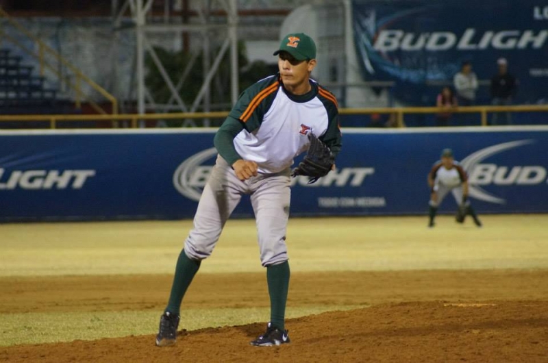 Félix y un joven de 15 años ayudan a ganar a los Leones; Saucedo, octavo bate