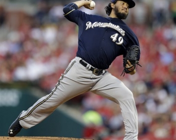 Gallardo tiene otra apertura de calidad en un éxito de Milwaukee