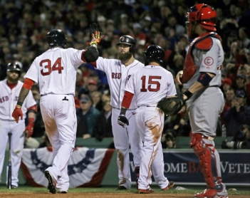 Boston toma ventaja ante unos erráticos Cardenales; Wacha, bajo presión hoy en el Fenway