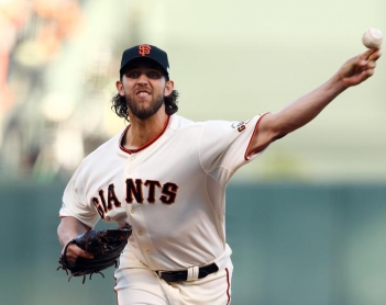 Bumgarner hace historia y pone a los Gigantes a un paso de la gloria