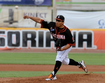 Línder Castro ya es de Navojoa y muestra avances con los Vaqueros