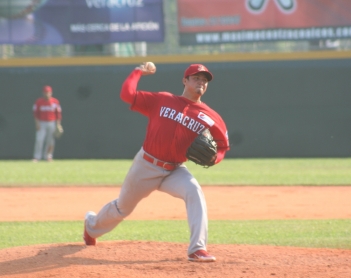 Dos yucatecos ayudan al campeón Veracruz a regresar a la postemporada