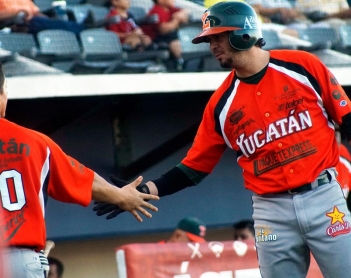Delgadillo mantiene a los Leones cerca de zona de clasificación