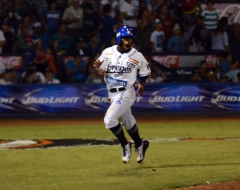 Wimberly, Contreras y los Yaquis son dominados por Oramas y Hermosillo