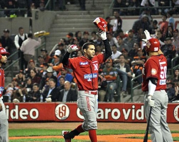 Escape de Cuba e historia de superación; los Leones definen a sus extranjeros
