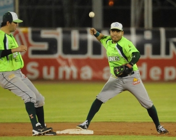 Laguna asegura la serie contra los Leones; Téllez, timonel olmeca