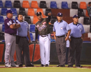 "El Coyote" Carrillo intenta darle estabilidad al timón de los Leones