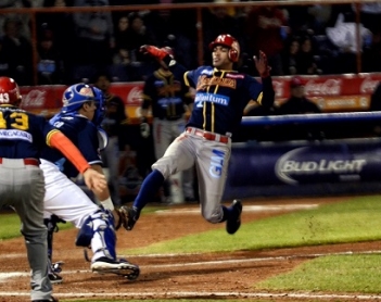 Los Leones, completos: Fonseca le da gran profundidad y dinamismo a la ofensiva
