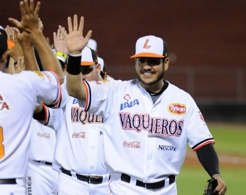 Gran paso de Vaqueros y Piratas; Tigres-Pericos, atractiva serie