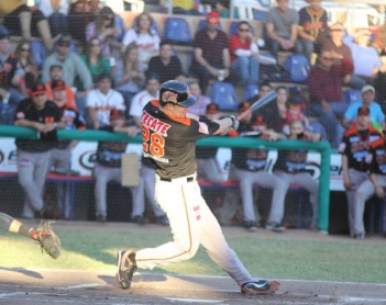 El bulpén rescata a los Naranjeros en Navojoa; Castellanos apuntala más el pitcheo león