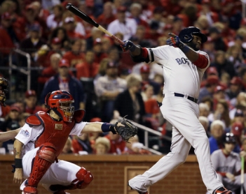 "Big Papi" y Lester ponen a Boston a un paso del título; ¿habrá otro milagro cardenal?