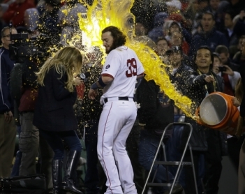 Otro memorable regreso de "Big papi" y los Medias Rojas en serie de campeonato